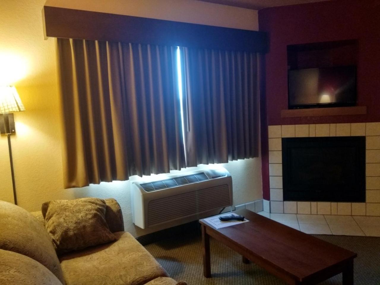 Madelia Hotel & Suites Exterior photo
